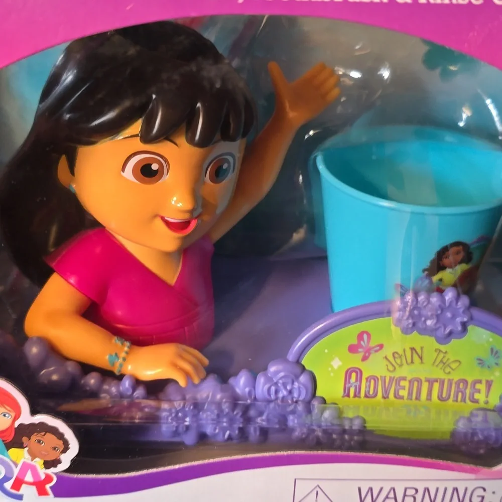 NIB. Dora Magical Smile Set - Toothbrush Holder, Toothbrush & Cup - Picture 3 of 4